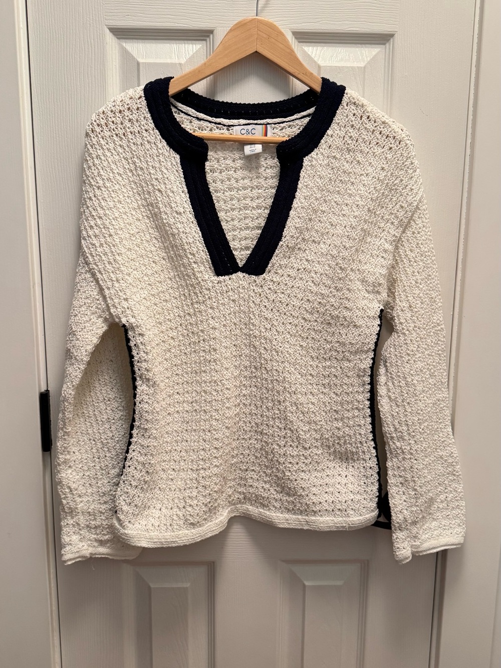 C&C California Cream Knit Pullover with Navy Trim V-Neck
